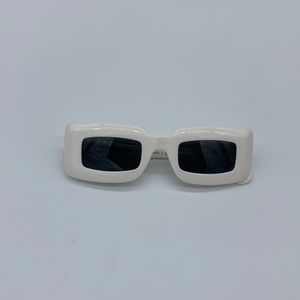 MICHAEL KORS WHITE SUNGLASSES